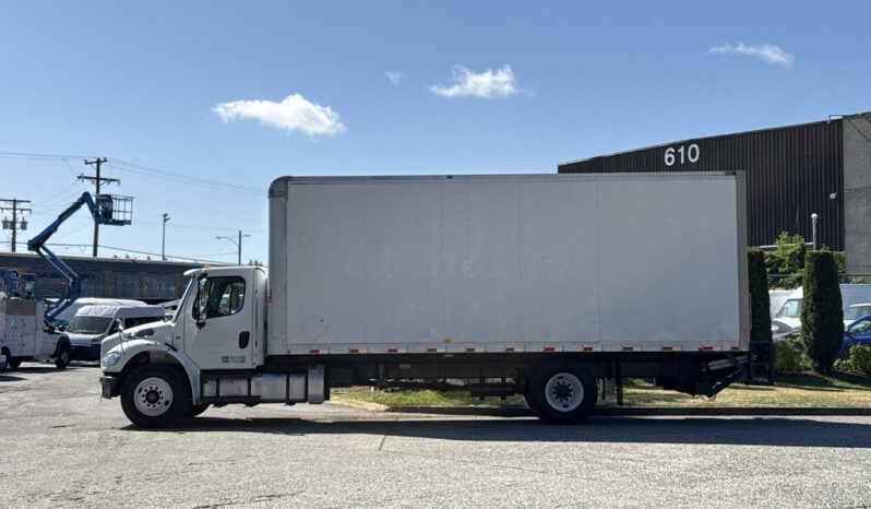 
								2015 Freightliner M2 106 full									