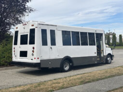 
										2020 Chevrolet Express 4500 full									
