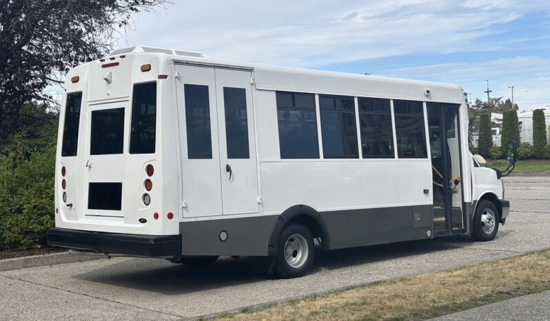
								2020 Chevrolet Express 4500 full									