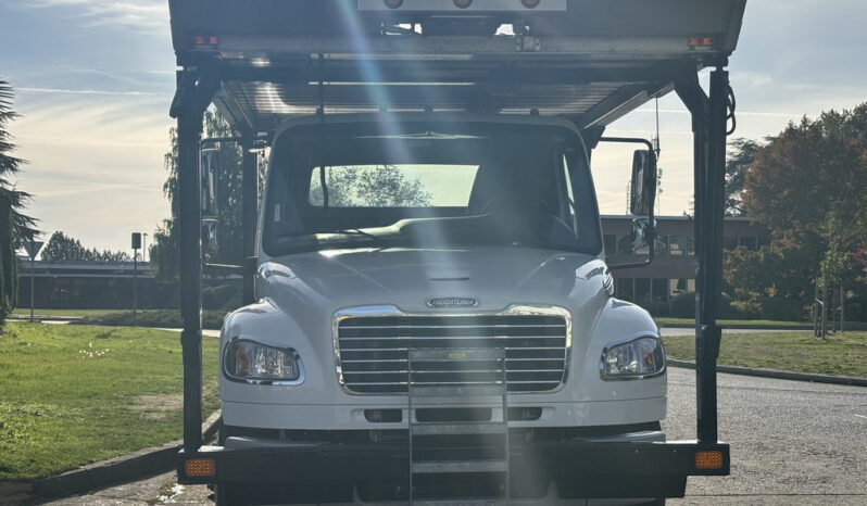 
								2022 Freightliner M2 106 full									