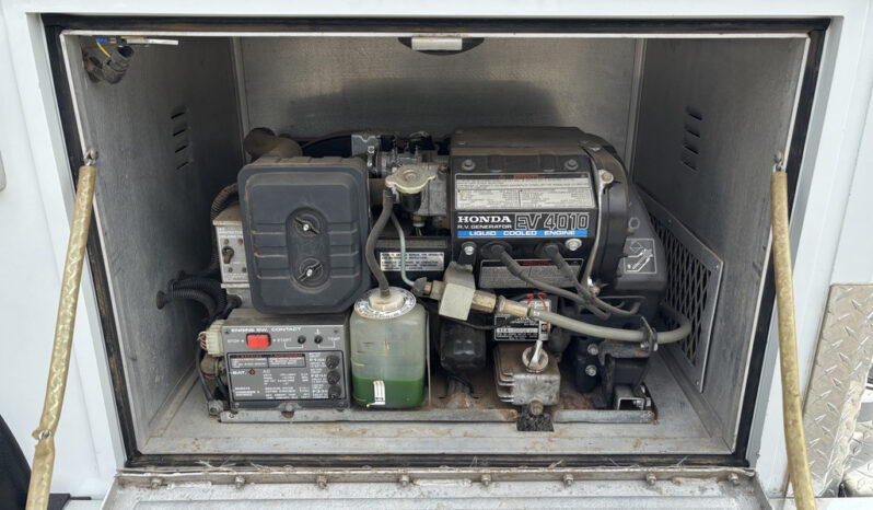 
								1994 GMC 3500 full									