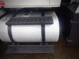 
										2008 International 7400 full									
