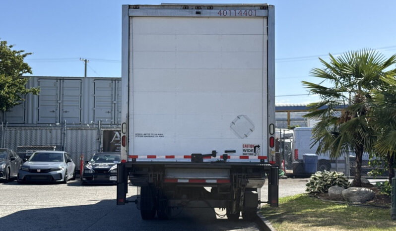 
								2015 Freightliner M2 106 full									