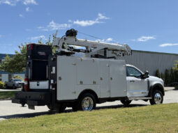 
										2023 Ford F-550 Super Duty full									