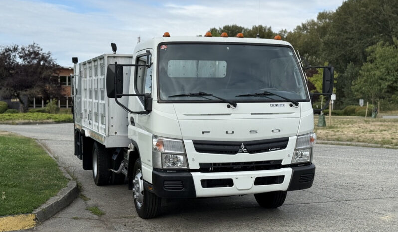 
								2014 Mitsubishi Fuso full									