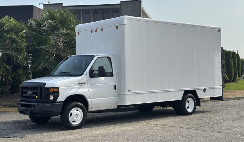 
								2008 Ford E-350 full									