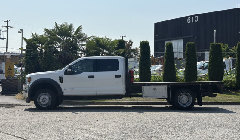
								2022 Ford F-550 Super Duty full									