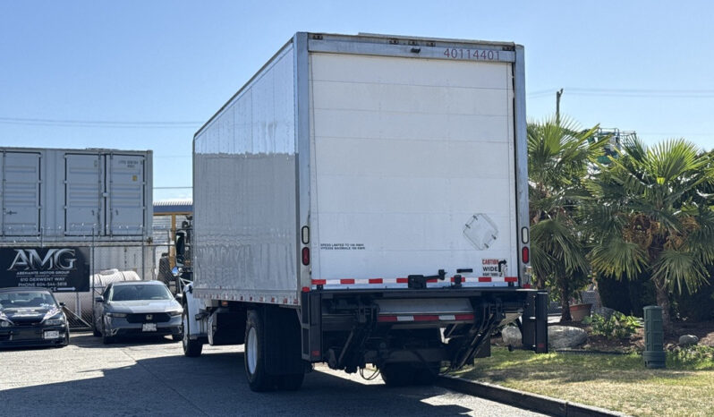 
								2015 Freightliner M2 106 full									