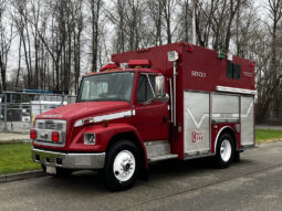 
										1995 Freightliner M2 106 full									