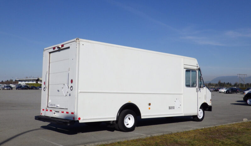 
								2009 Ford E-450 Super Duty full									