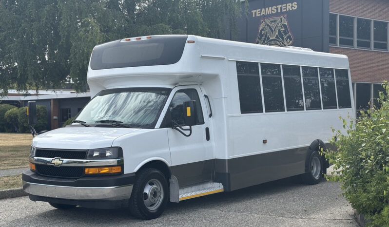 
								2020 Chevrolet Express 4500 full									