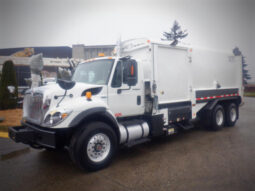 
										2008 International 7400 full									