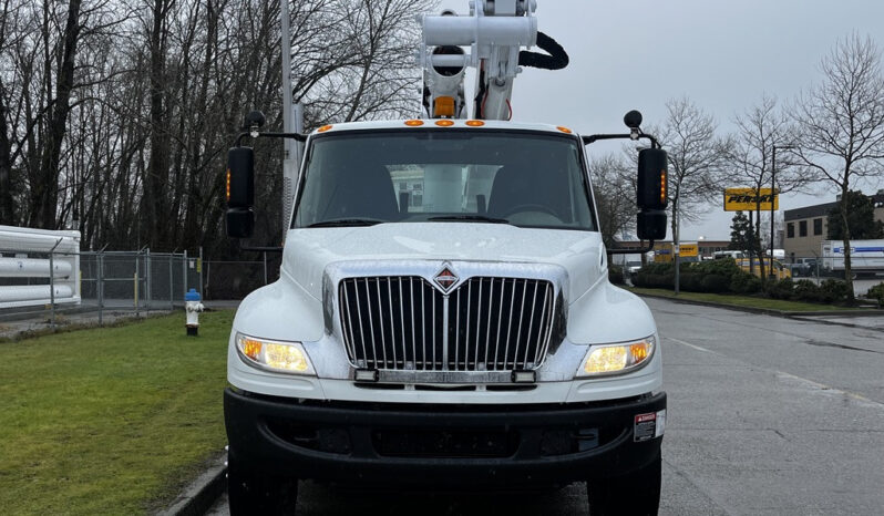 
								2013 International DuraStar full									