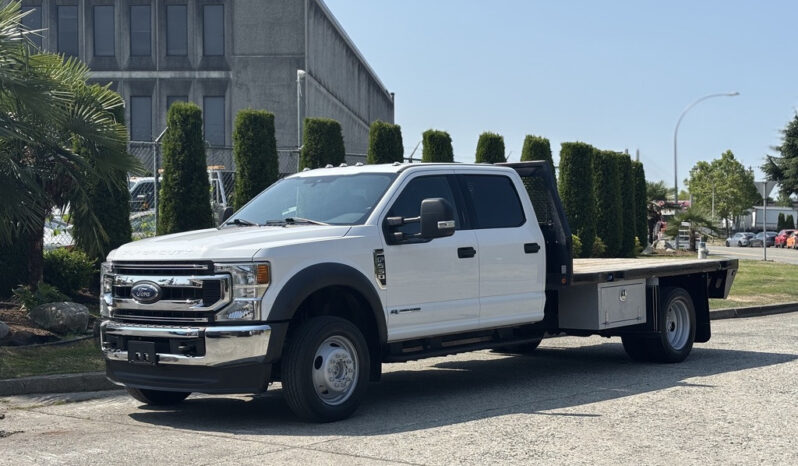 
								2022 Ford F-550 Super Duty full									