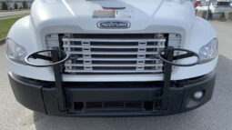 
										2010 Freightliner M2 106 full									