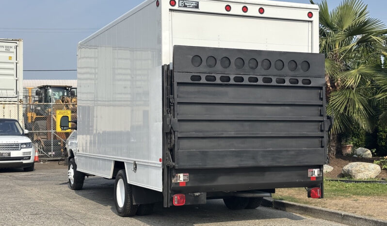 
								2008 Ford E-350 full									