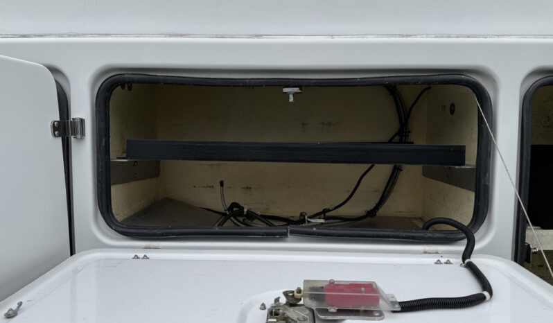 
								2008 Ford F-450 full									