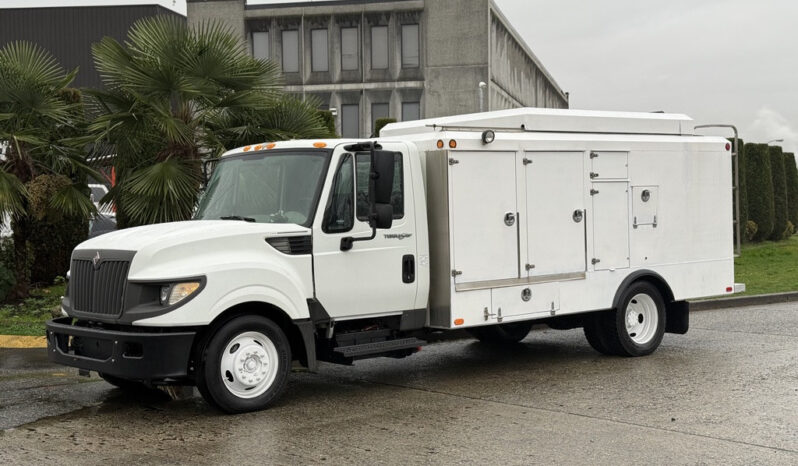 
								2014 International TerraStar full									