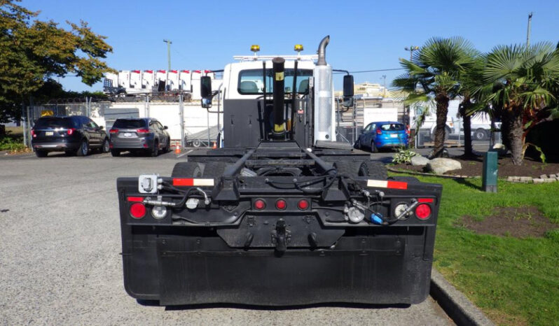 
								2012 International 7400 full									