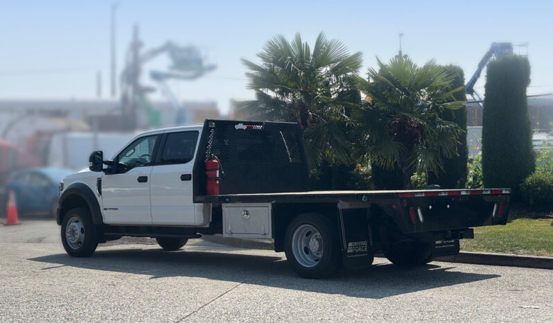 
								2022 Ford F-550 Super Duty full									