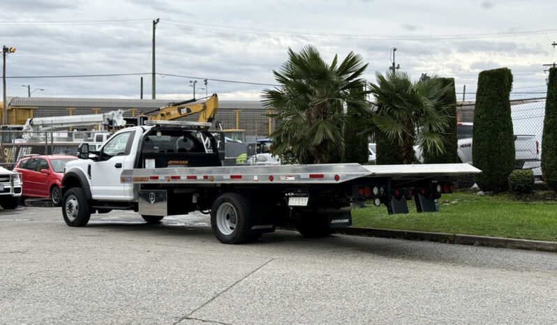 
								2022 Ford F600 full									