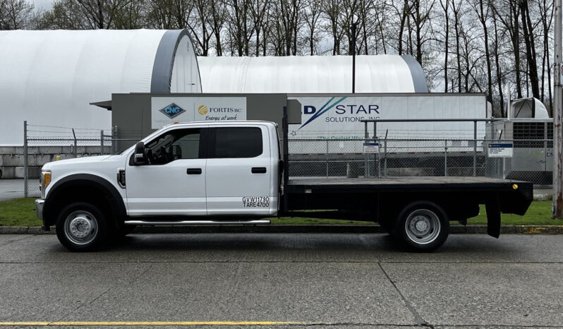 
								2017 Ford F-550 full									