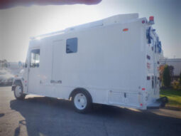 
										2006 Freightliner FS 65 full									