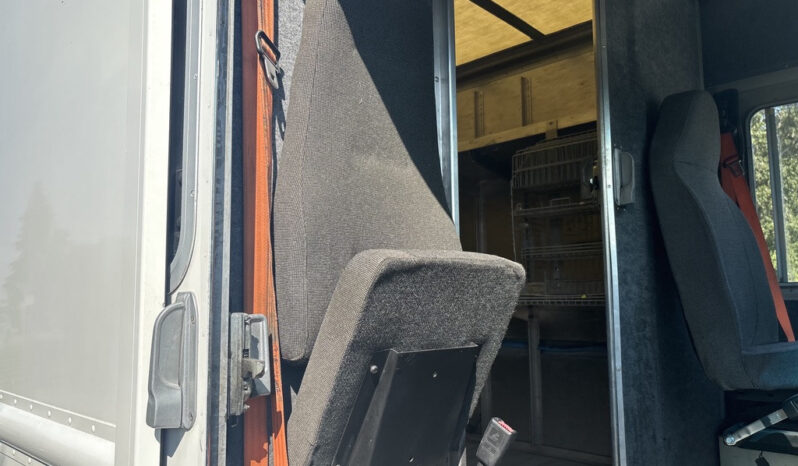 
								2012 Ford E-450 Super Duty full									