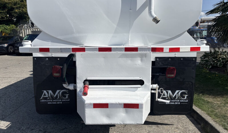 
								2014 Freightliner M2 106 full									