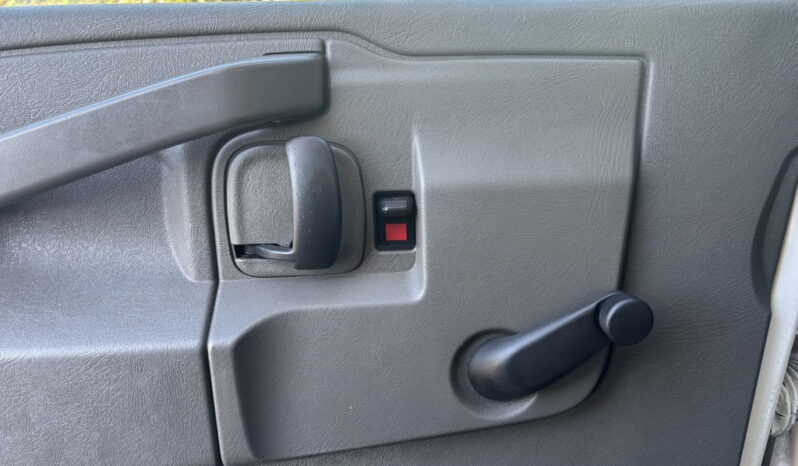 
								2017 Chevrolet Express full									