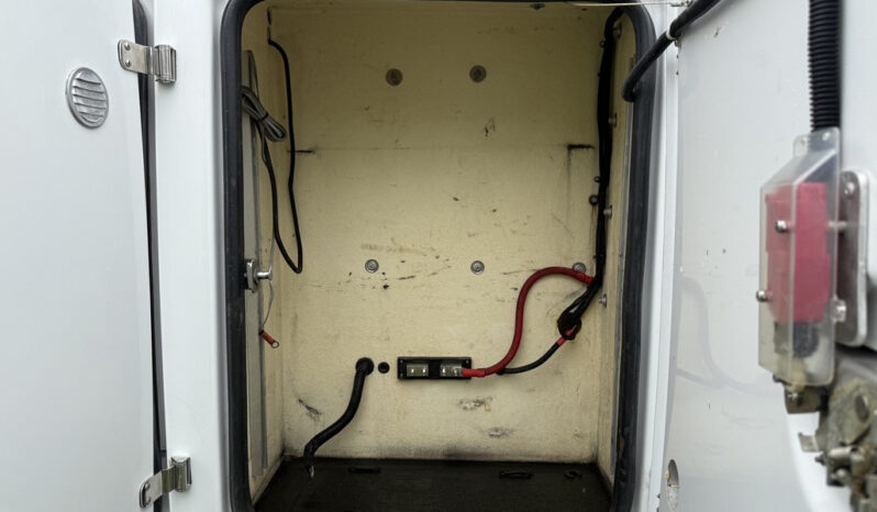 
								2008 Ford F-450 full									