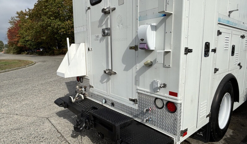
								2012 International DuraStar full									