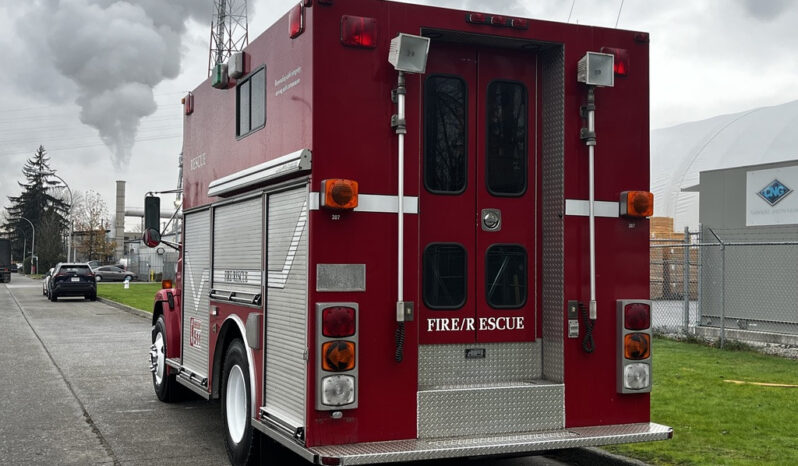 
								1995 Freightliner M2 106 full									