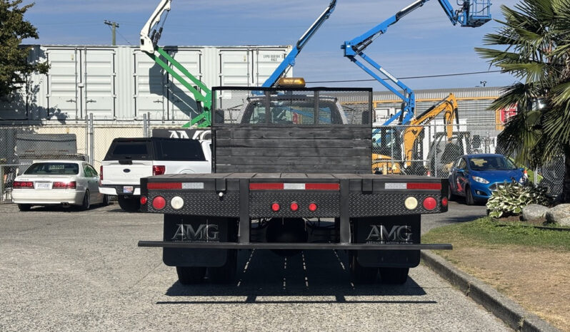 
								2004 Ford F750 full									