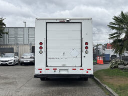 
										2011 Ford E-450 Super Duty full									