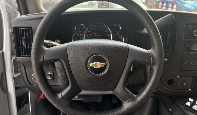 
								2020 Chevrolet Express full									