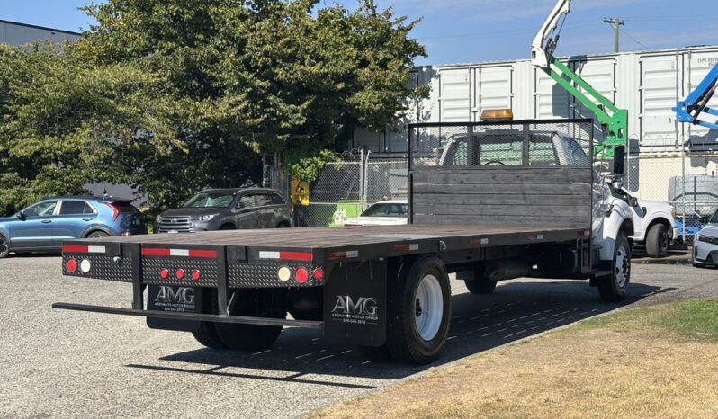 
								2004 Ford F750 full									