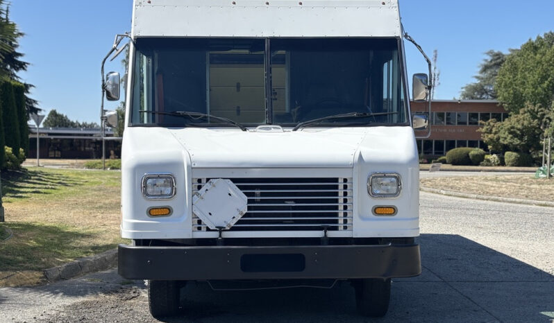 
								2011 Ford E-450 Super Duty full									