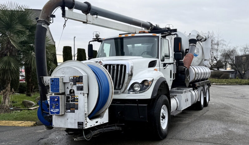
								2013 International WorkStar full									