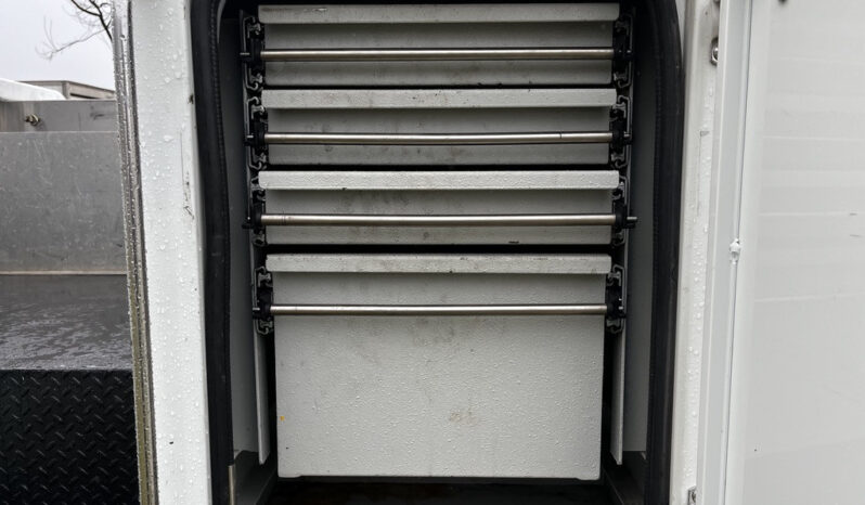 
								2013 International DuraStar full									