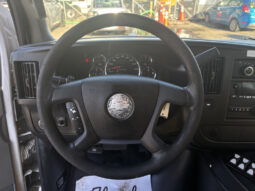 
										2017 Chevrolet Express full									