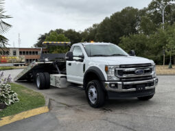 2022 Ford F600