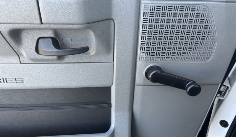 
								2013 Ford Econoline full									