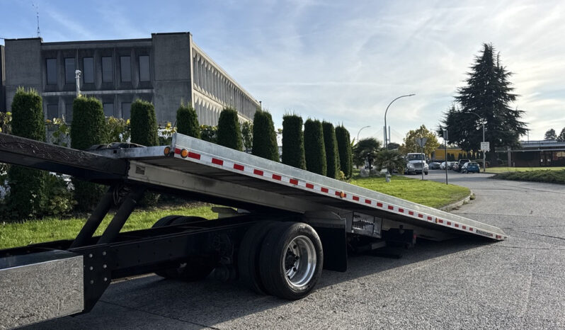 
								2022 Freightliner M2 106 full									