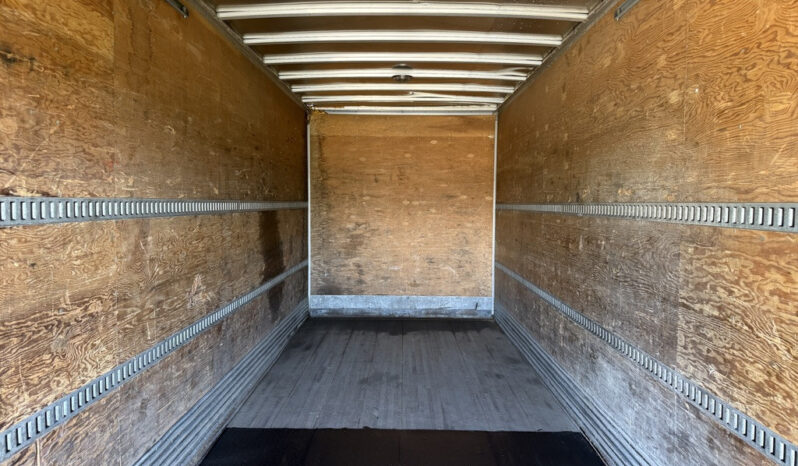 
								2012 Freightliner M2 106 full									