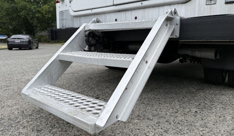 
								2008 Ford F-450 full									