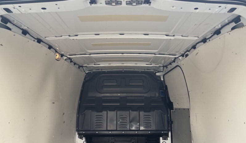 
								2022 Mercedes-Benz Metris full									