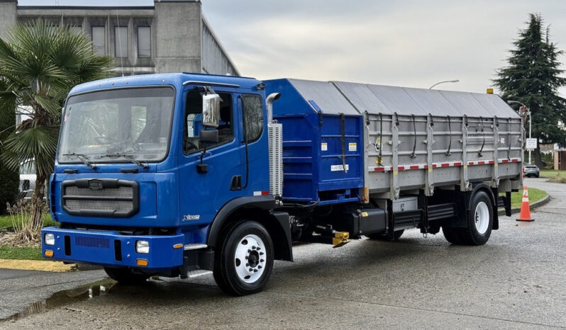 
								2017 Autocar Xpert full									