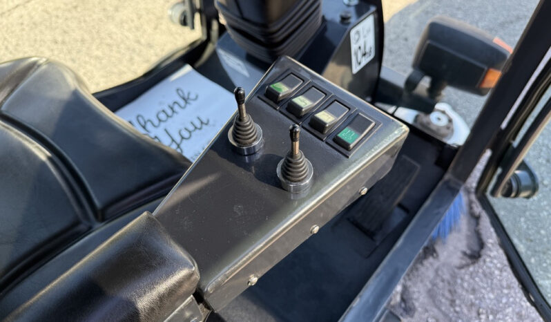 
								2017 Madvac LS100 full									