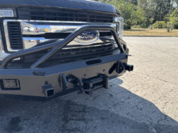 
										2017 Ford F-550 Super Duty full									